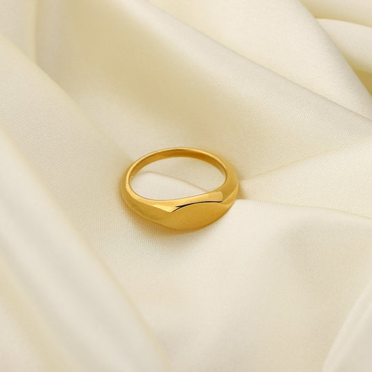 Tory Signet Ring