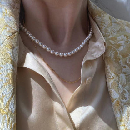 Minimalist Pearl Necklace