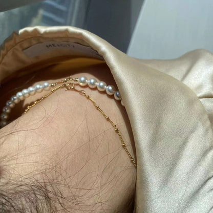Minimalist Pearl Necklace