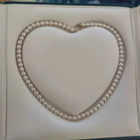 Minimalist Pearl Necklace